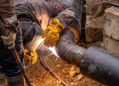 3. Seamless vs. Welded Stainless Pipe 3. Seamless vs. Welded Stainless Pipe